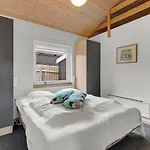 Filisha - 200m From The Sea By Interhome
