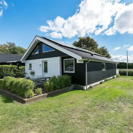 Filisha - 200m From The Sea By Interhome Millinge