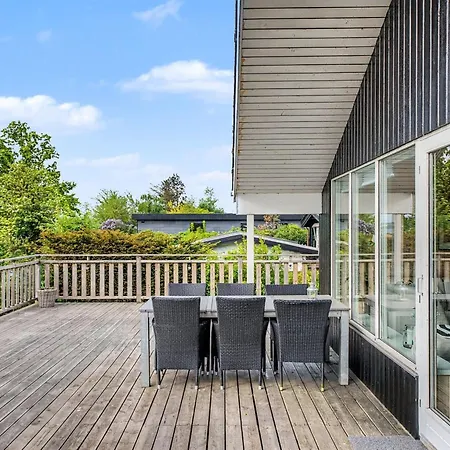 Filisha - 200m From The Sea By Interhome *