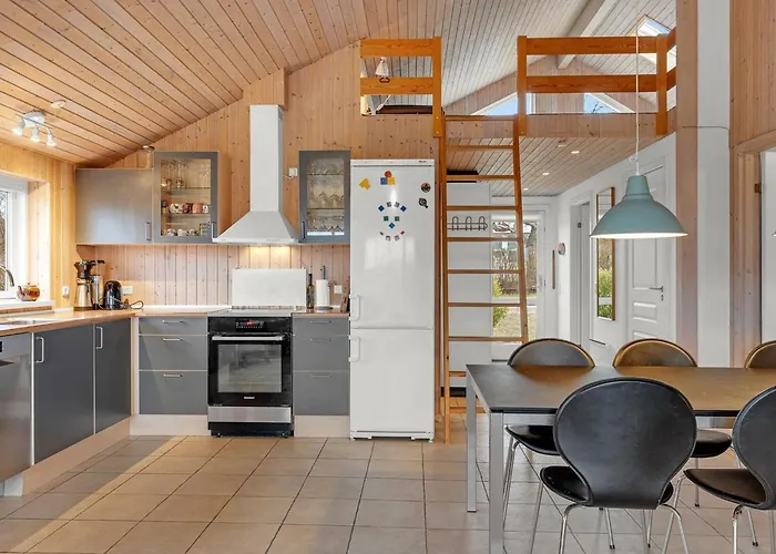 Filisha - 200m From The Sea By Interhome Vakantiehuis *