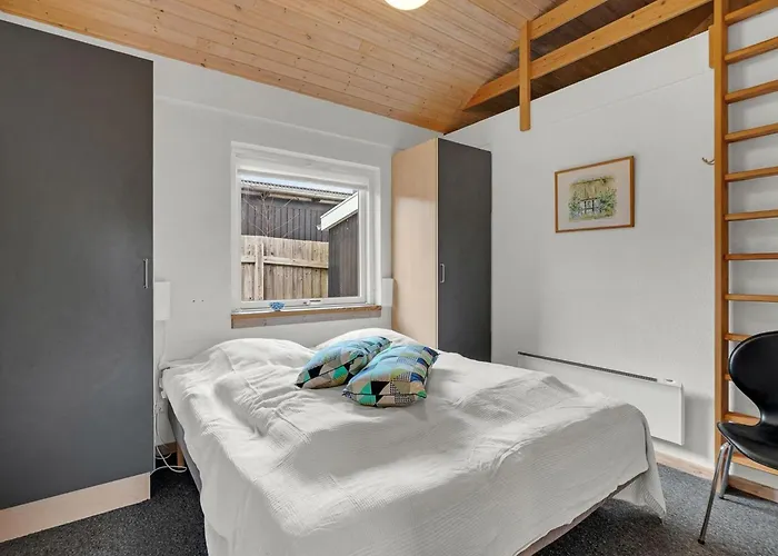 Filisha - 200m From The Sea By Interhome